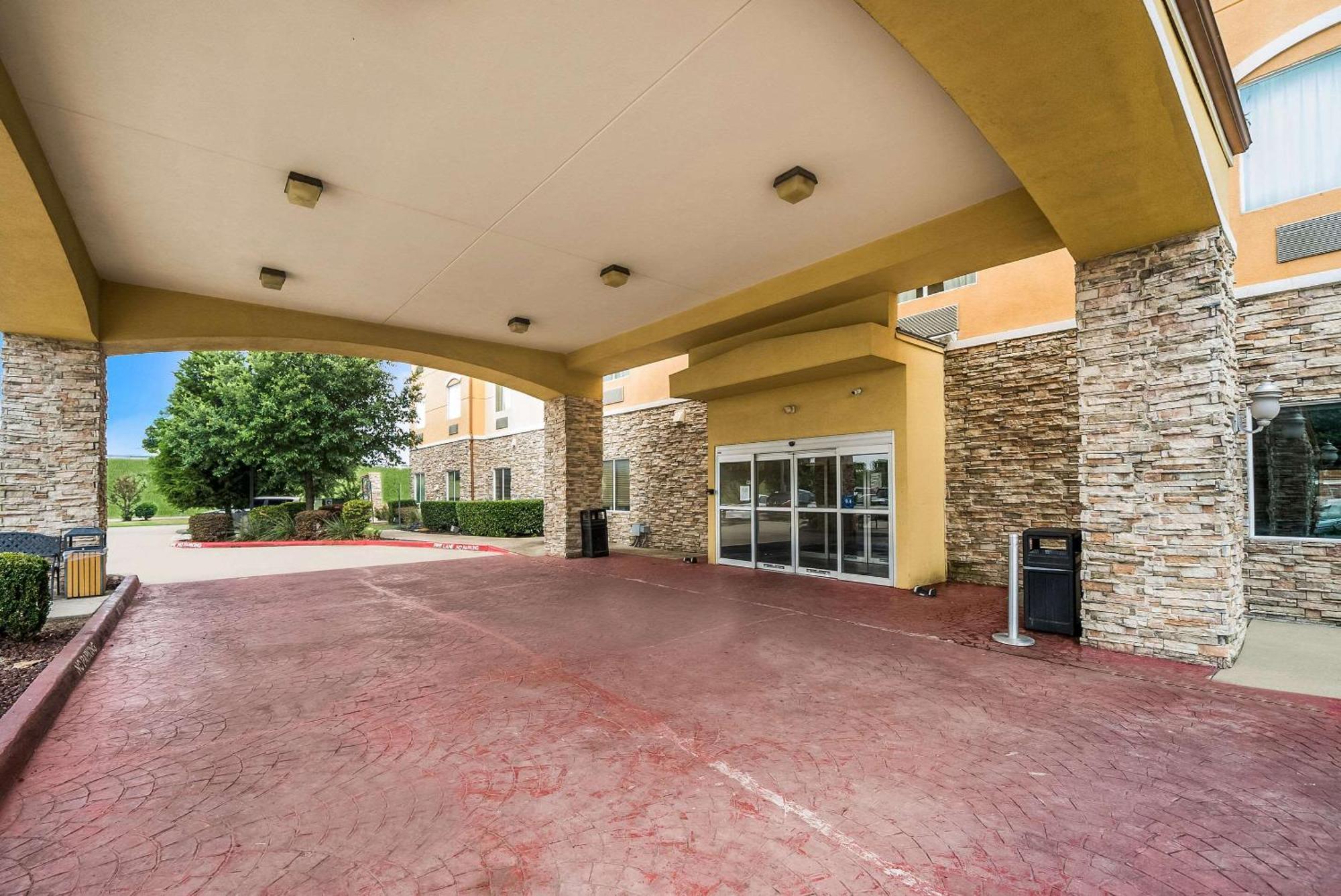 Comfort Suites Plano - Dallas North Eksteriør billede